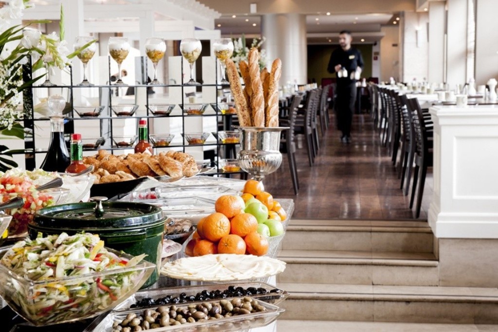 מלון ספא לאונרדו סיטי טאואר